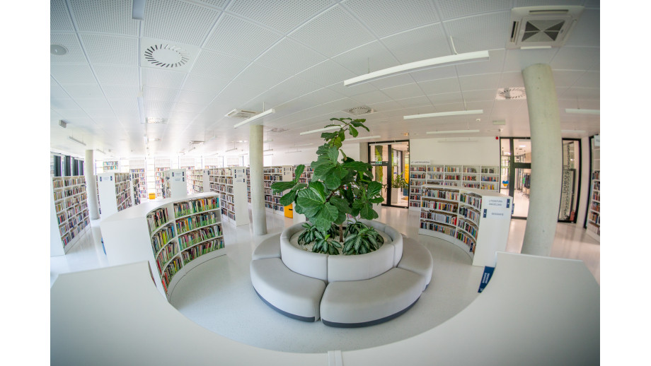 Poradniki NPRCz 2.0 dla pracowników bibliotek